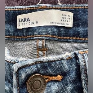 SEMI NEW ZARA JEANS!!!